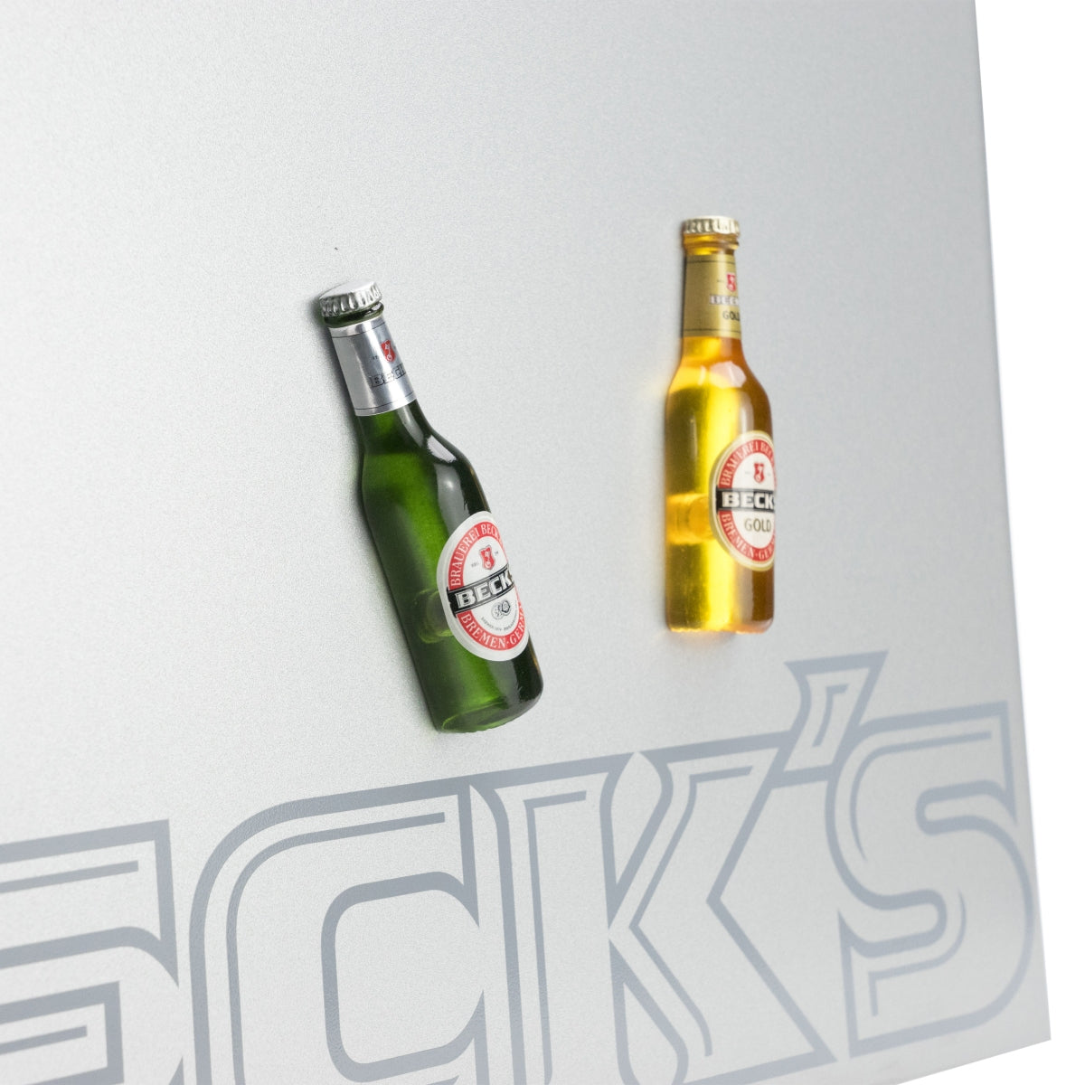1x Becks Beer Key Magnet Board Silver – Vue 3