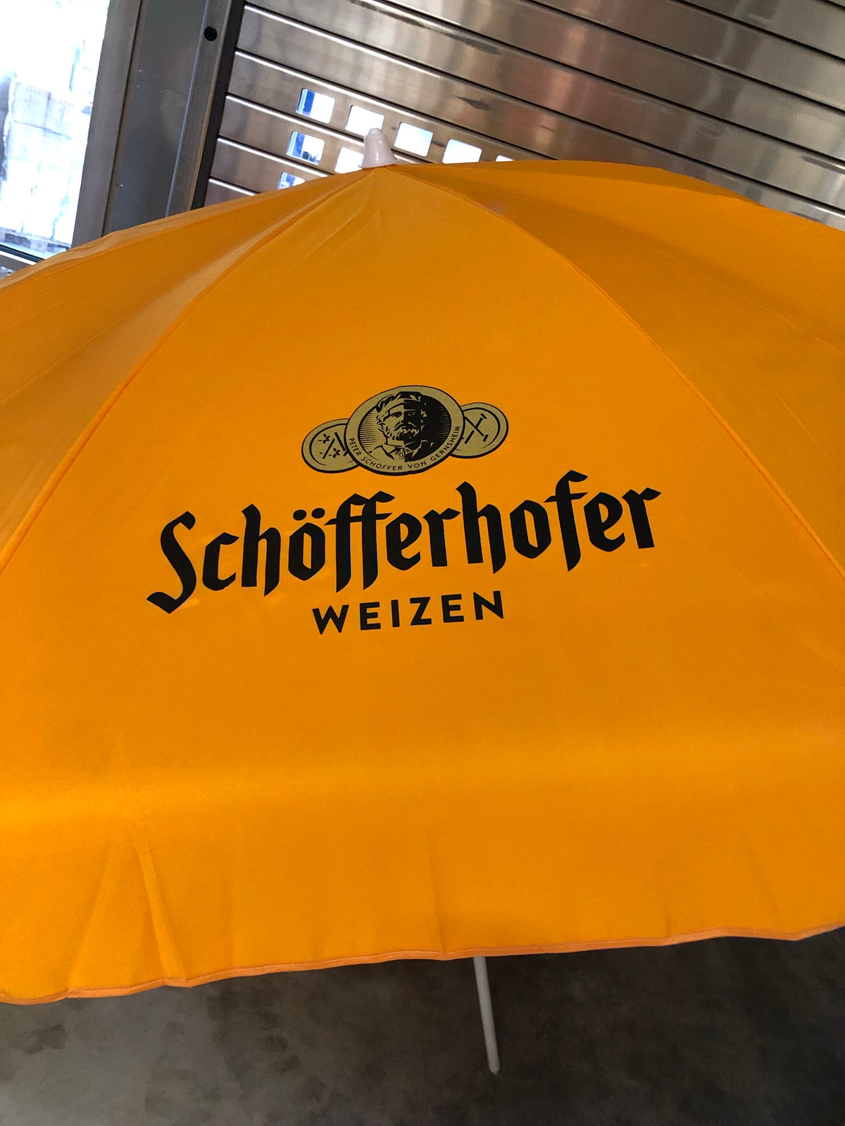 1x Bière Schöfferhofer Parasol Avec Pied 2m – Vue 3