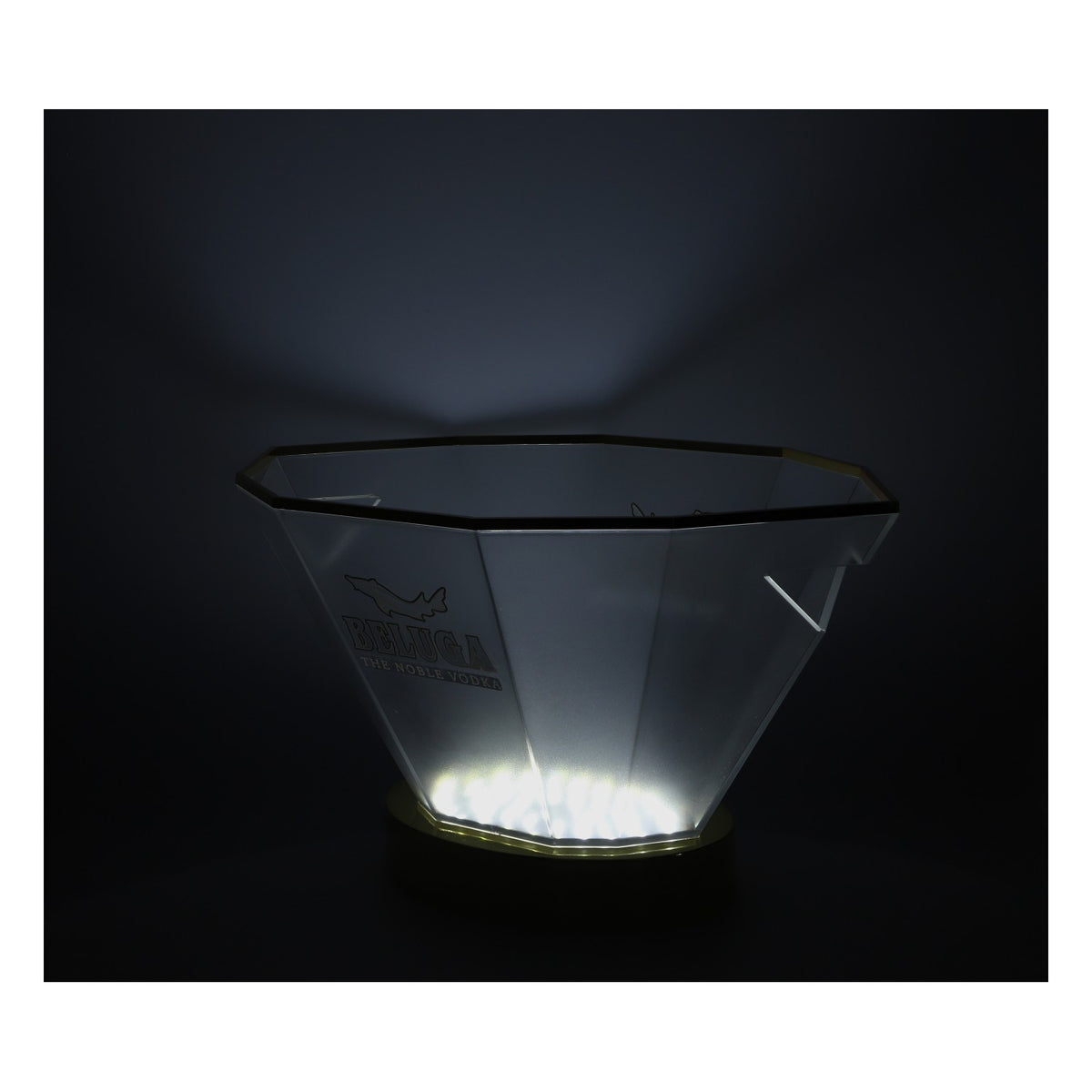 Refroidisseur de bouteille pour vodka Beluga avec LED et batterie rechargeable, doré/transparent – Accessoire de bar de luxe – Vue 7