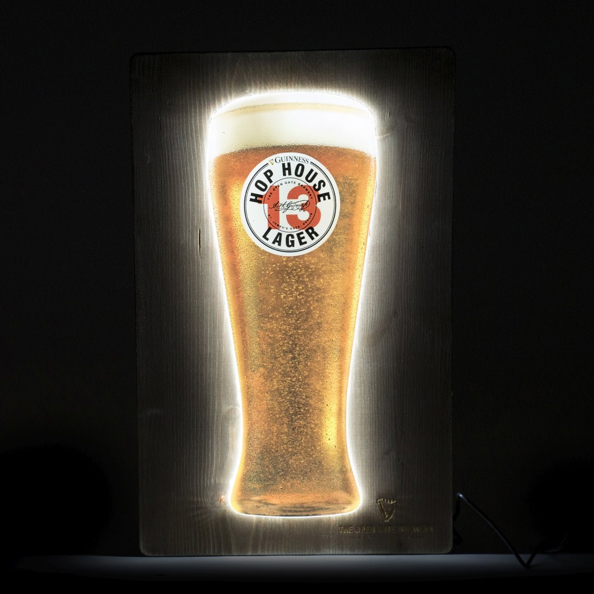 Enseigne lumineuse Guinness Bière Hop House Lager 48 x 30 cm aspect bois 3D LED – Vue 4