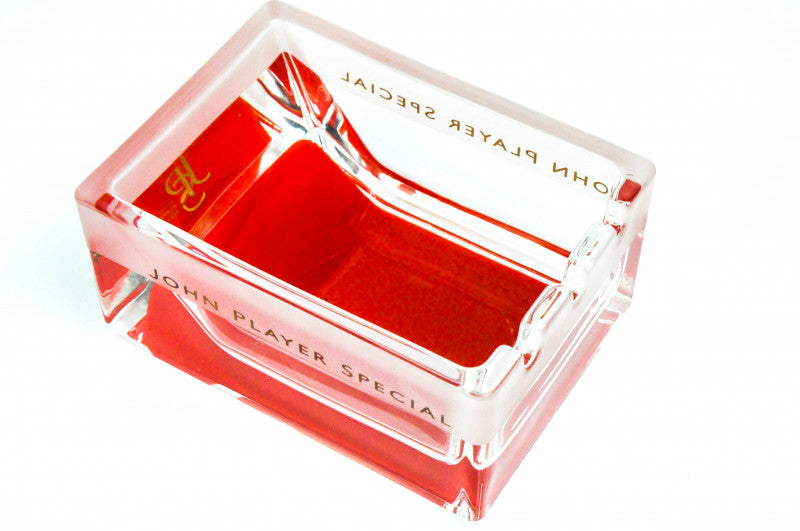Cendrier John Player Special, fond rouge satiné, en verre, JPS Exclusif – Vue 4