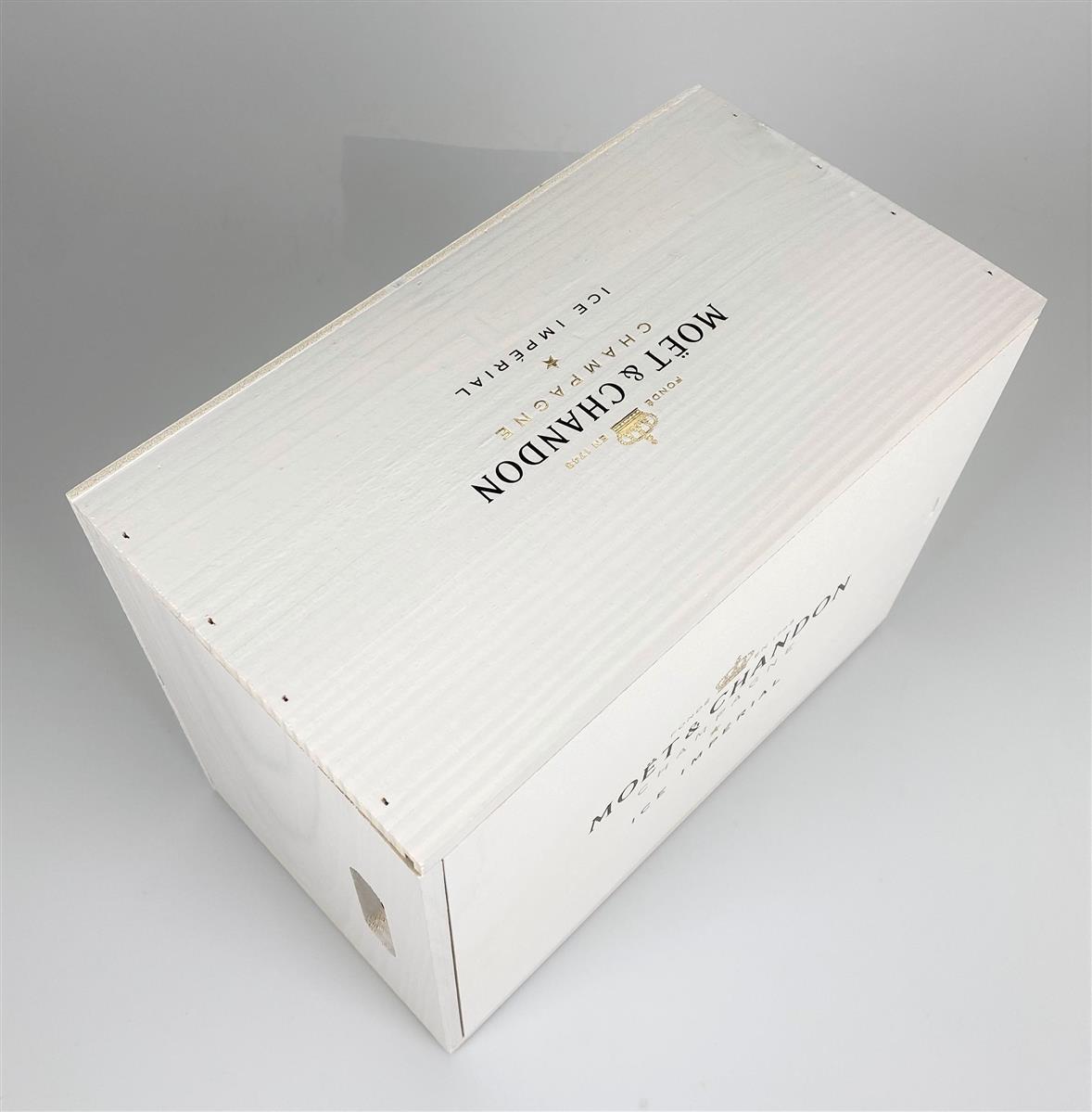 Caisse en bois pour champagne Moët & Chandon Ice Imperial blanc – Vue 3