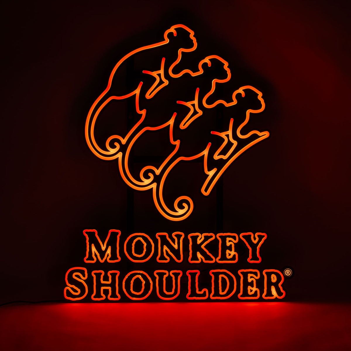 Enseigne lumineuse Monkey Shoulder Whisky, 60 x 50 cm, LED – Vue 3