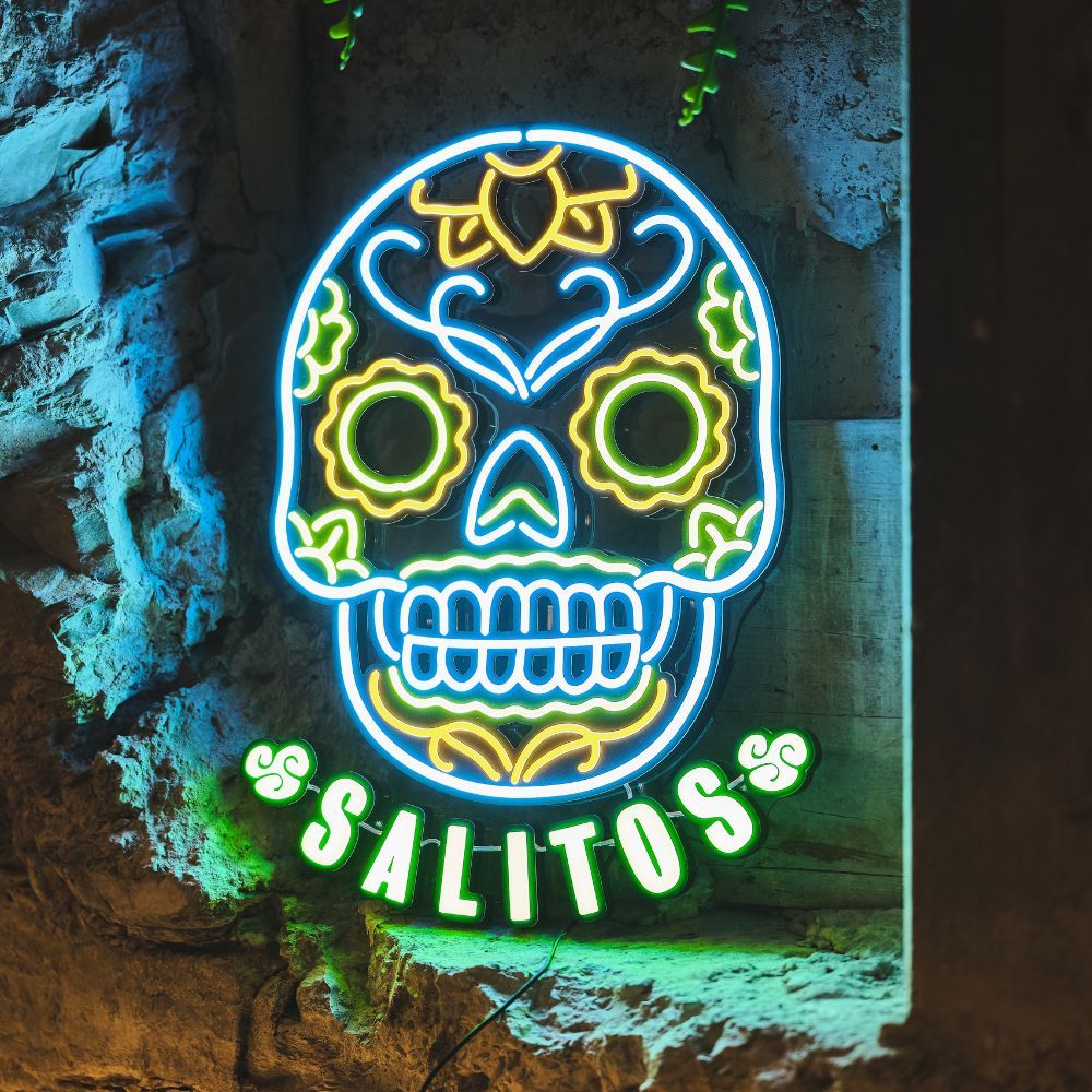 Enseigne lumineuse Salitos LED Sign Skull Tête de mort Merchandise MBG Décoration de bar
