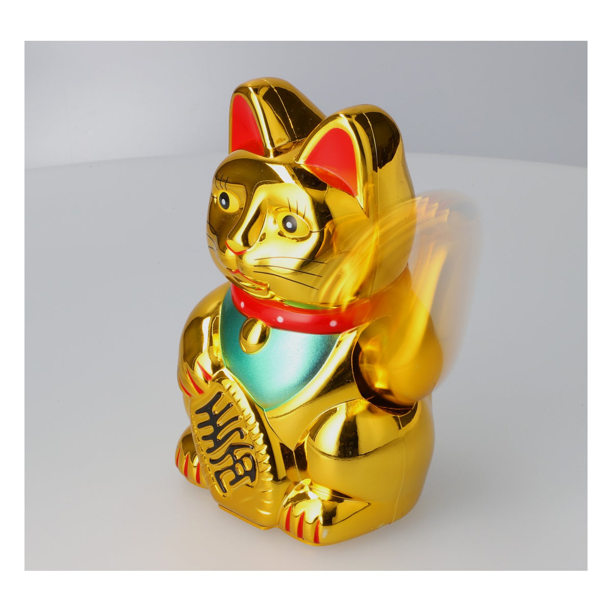 Sierra Tequila : chat qui fait un clin d'œil (Maneki-Neko), chat porte-bonheur pour la décoration de bar et la prospérité – Vue 4