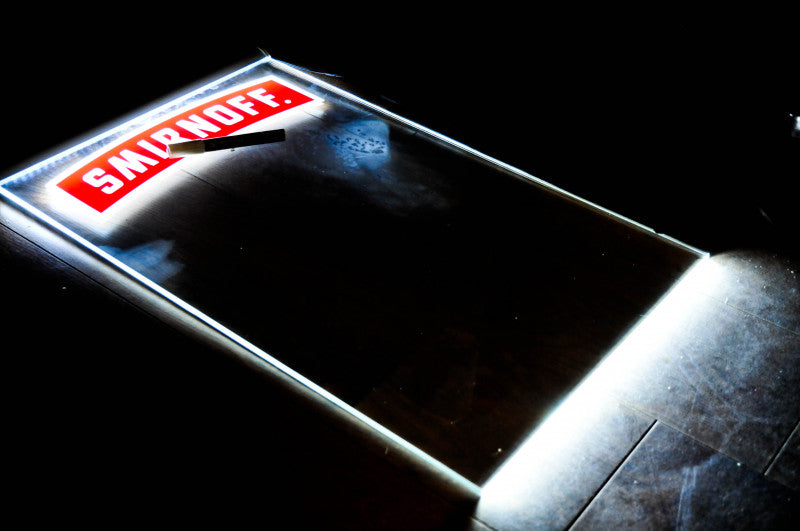 Smirnoff Vodka Enseigne lumineuse LED Publicité lumineuse Tableau lumineux – Vue 2