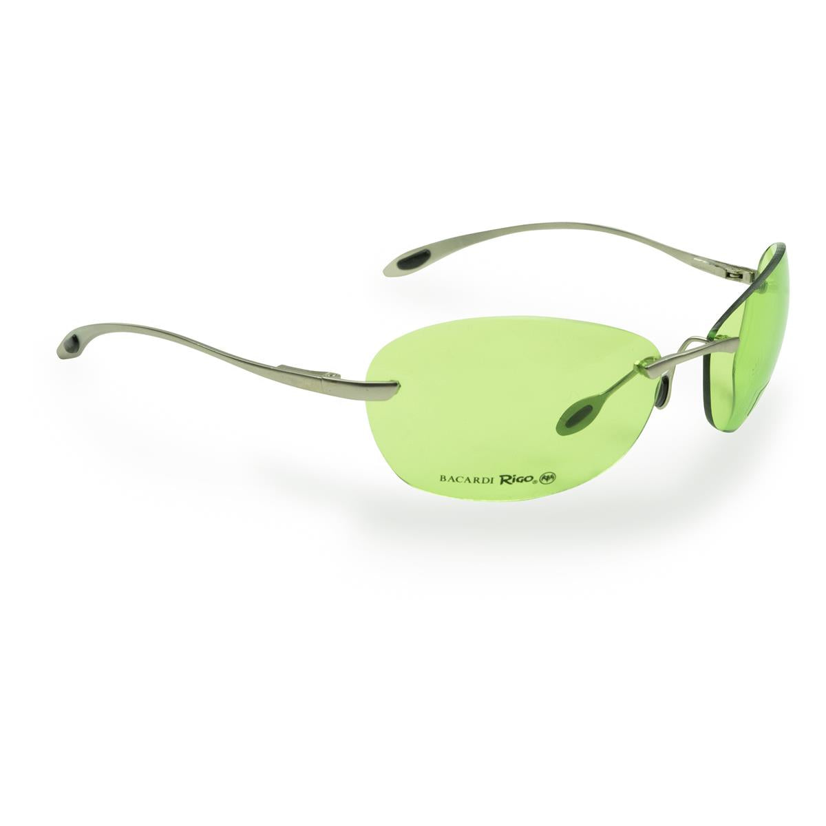 1 paire de lunettes de soleil Bacardi Rigo vertes avec étui