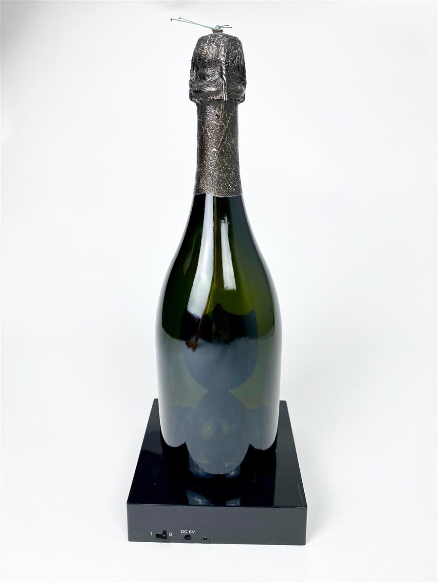 1 bouteille de champagne Dom Pérignon 0,7 l, ancien design Lumi avec support – Vue 4