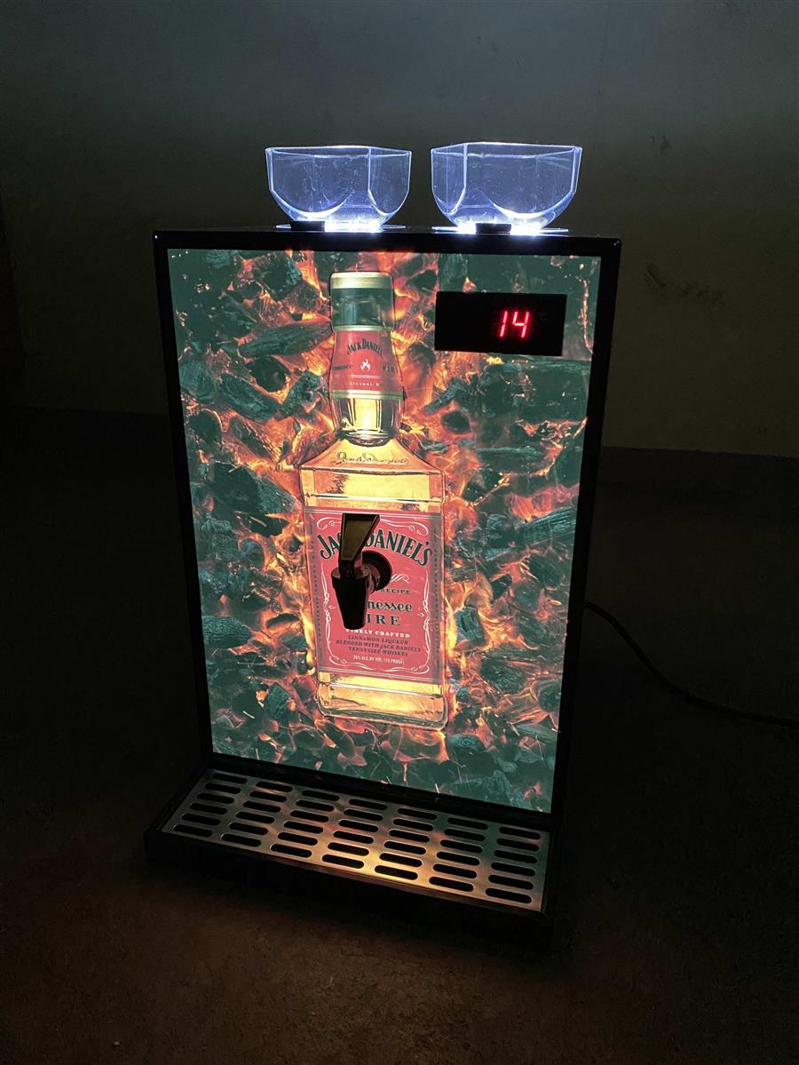 1x distributeur de whisky Jack Daniels Fire Tap Machine