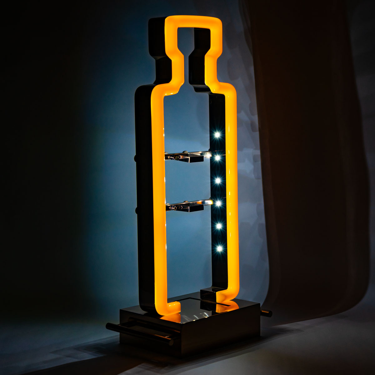 Absolut Vodka Elyx LED Glorifier Bottle Enseigne lumineuse en forme de présentoir – Vue 7