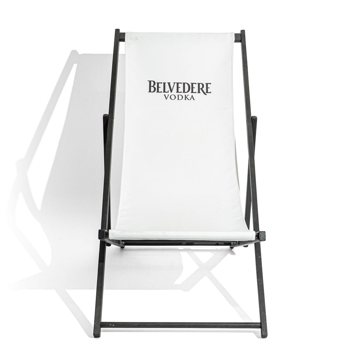 Belvedere Vodka Chaise longue Beach Chair Chaise pliante Mobilier de salon d'extérieur Produit de deuxième choix – Vue 2