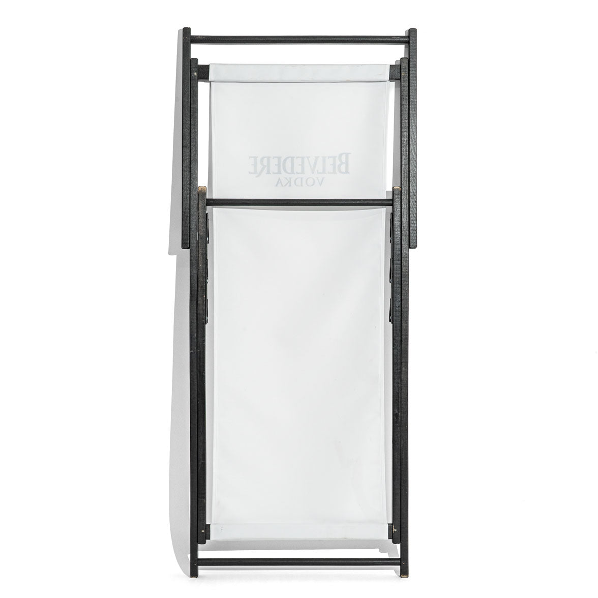 Belvedere Vodka Chaise longue Beach Chair Chaise pliante Mobilier de salon d'extérieur Produit de deuxième choix – Vue 8