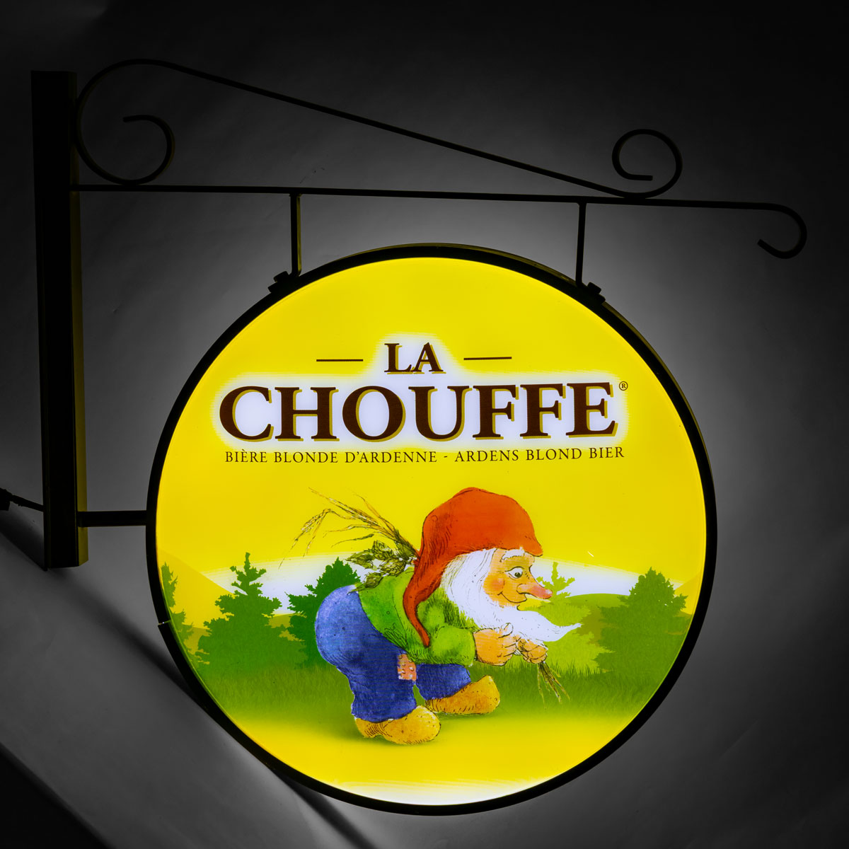 Brasserie D'Achouffe Enseigne lumineuse avec support mural noir – Vue 3