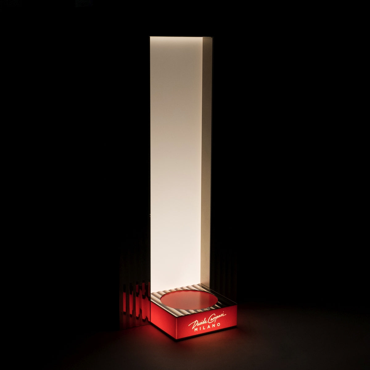 Campari LED Glorifier Milano Présentoir décoratif Présentoir lumineux pour bouteilles – Vue 3