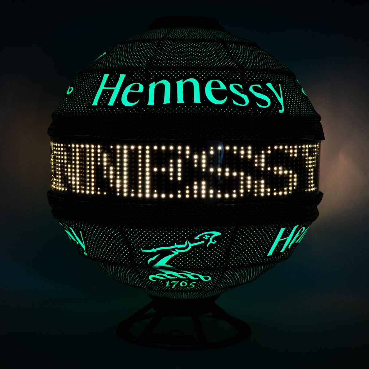 Enseigne lumineuse LED Globe Cognac Hennessy Enseigne lumineuse Lampe de bar – Vue 9