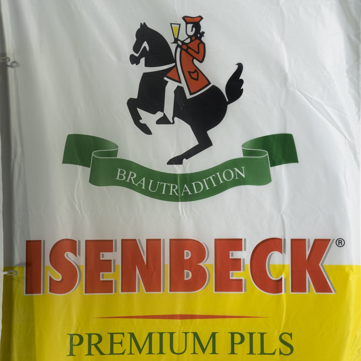 Drapeau Isenbeck 350 x 150 cm, décoration pour bars, festivals, publicité, pubs, fêtes – Vue 3