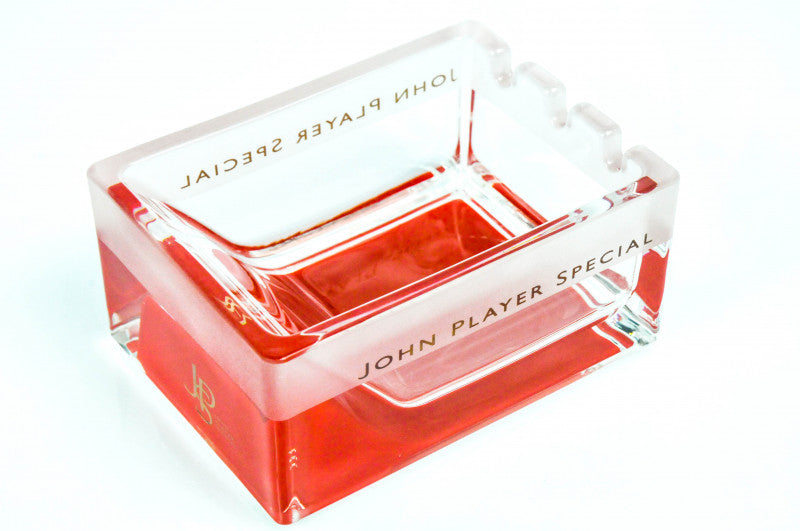 Cendrier John Player Special, fond rouge satiné, en verre, JPS Exclusif – Vue 2