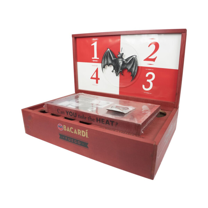 Jeu en bois Bacardi Fuego Choice & Chance Set de jeu à boire Collectionneur Amateur Rare